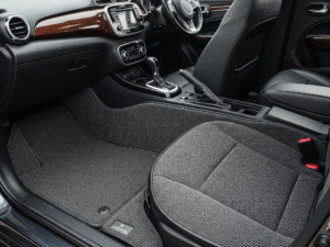 فرش داخلي للسيارة